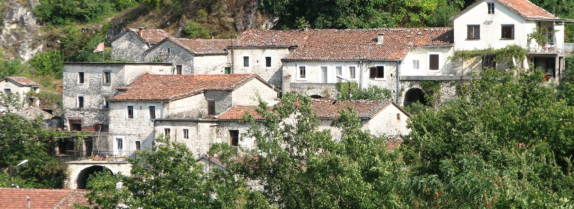 Walking and cultural Balkans discovery trip - Godinje