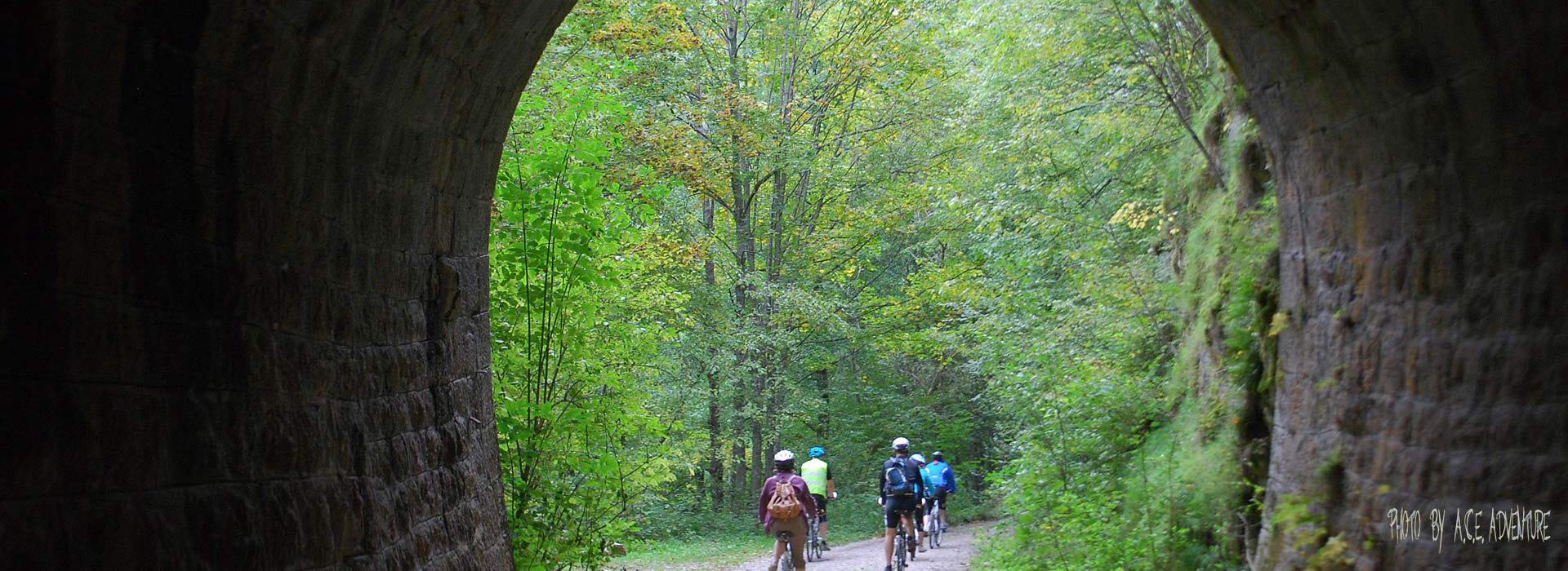 Cycling Balkans guided holiday - Praca canyon